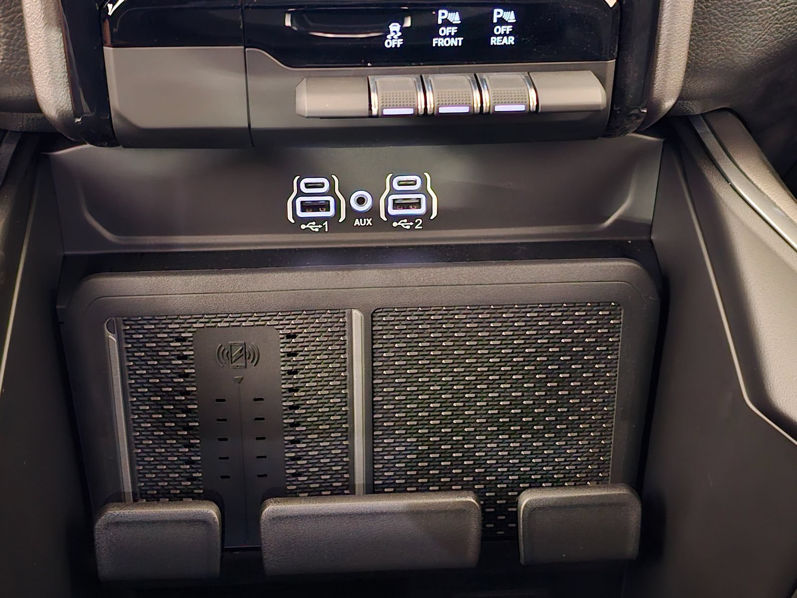 New 2026 RAM 1500 Big Horn AWD/4WD image 12