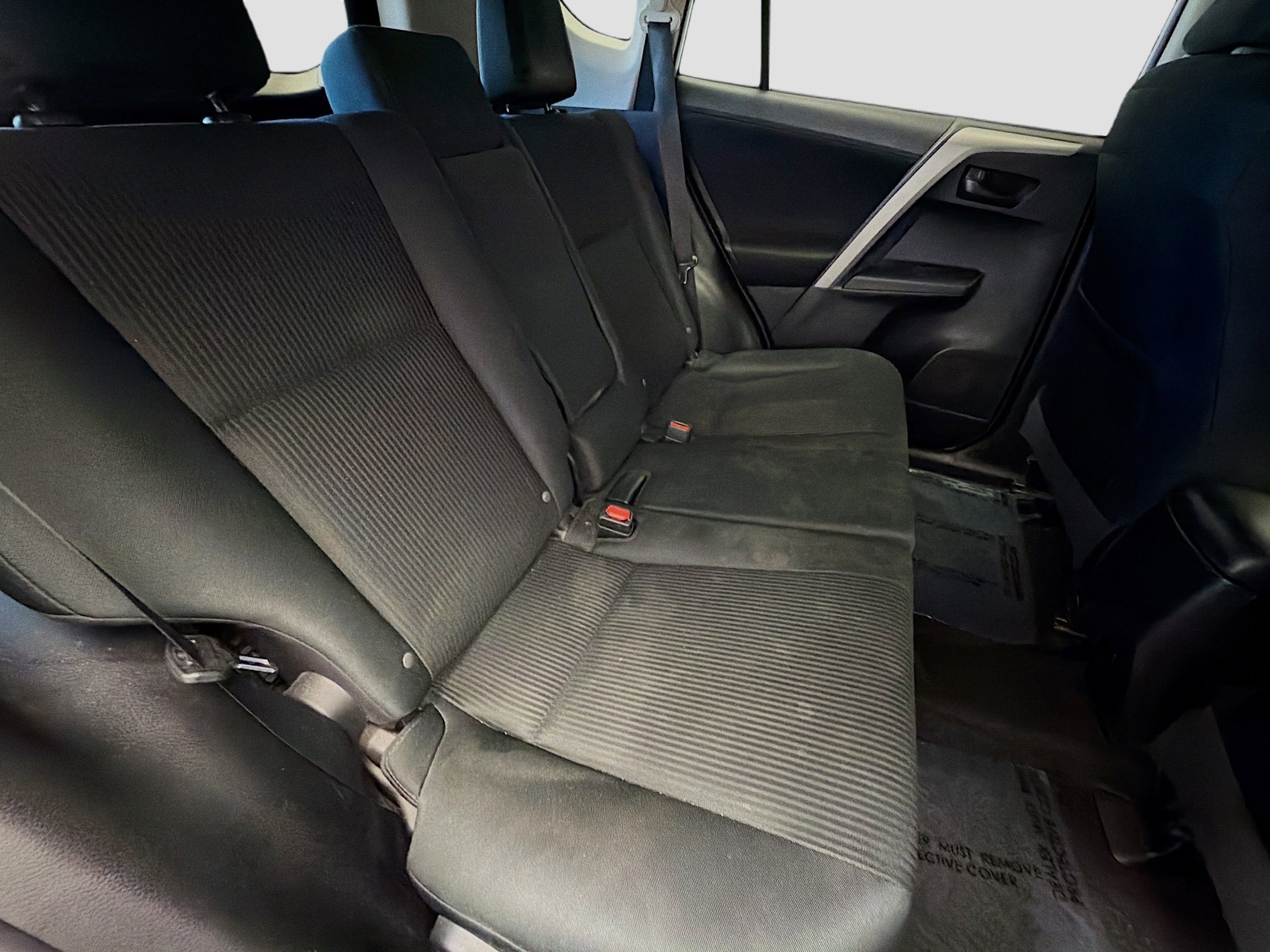 Used 2016 Toyota RAV4 LE image 14