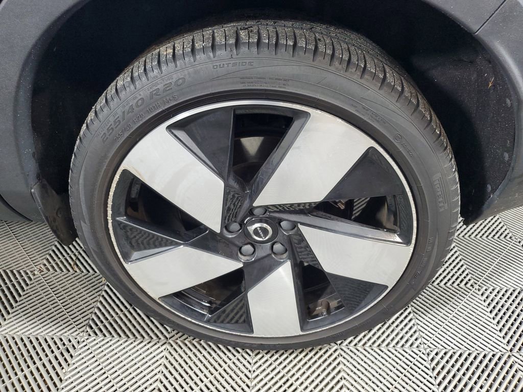 Certified 2023 Volvo XC40 Recharge Ultimate image 13