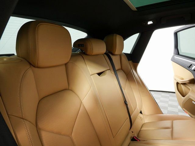 Used 2017 Porsche Macan S image 24