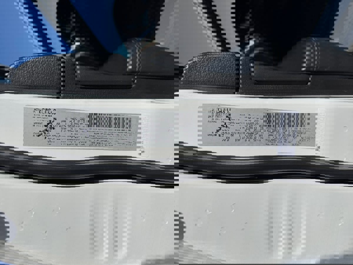 Used 2020 Jeep Grand Cherokee Altitude image 21