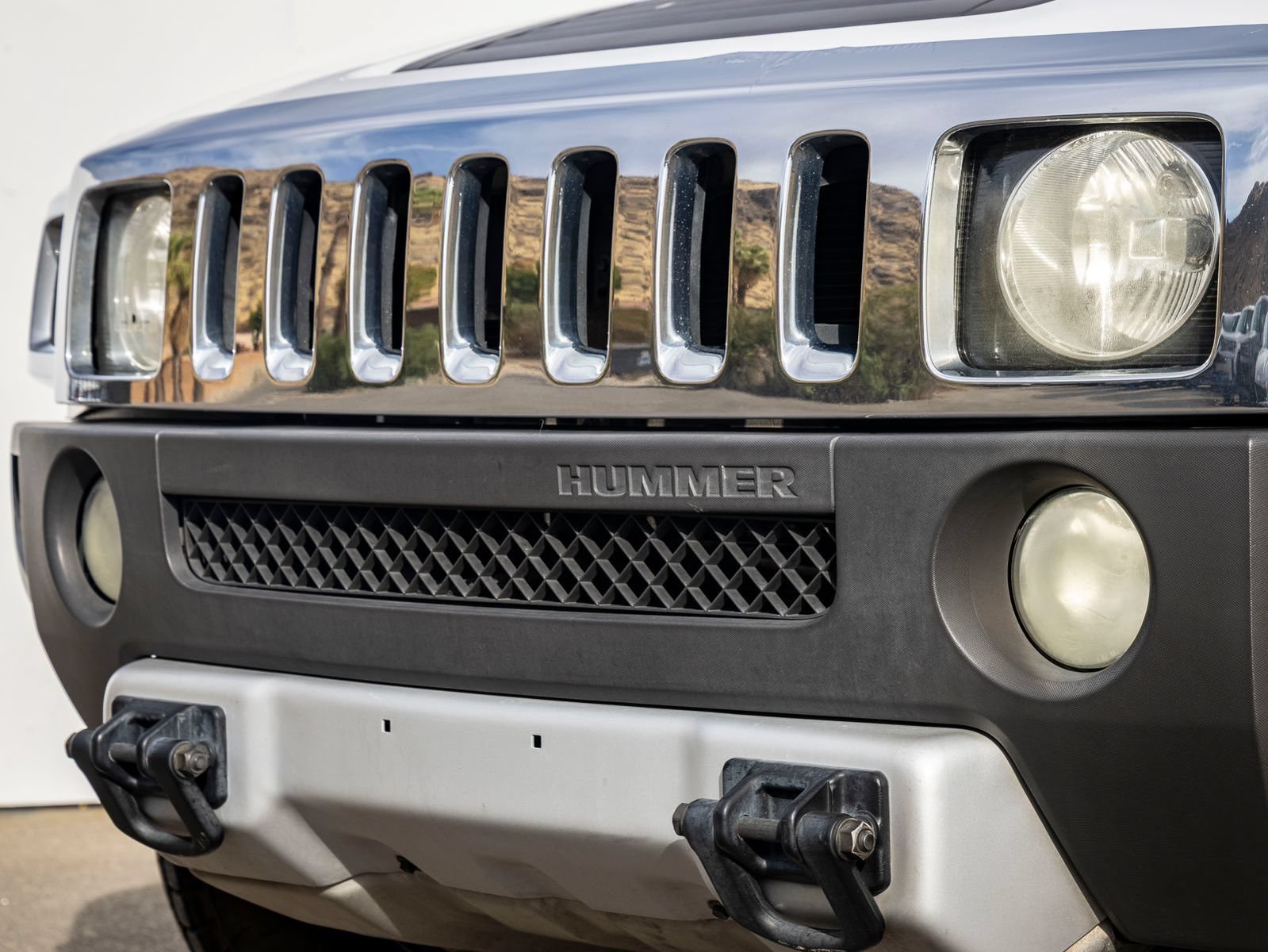 Used 2008 HUMMER H3 Luxury AWD/4WD image 3
