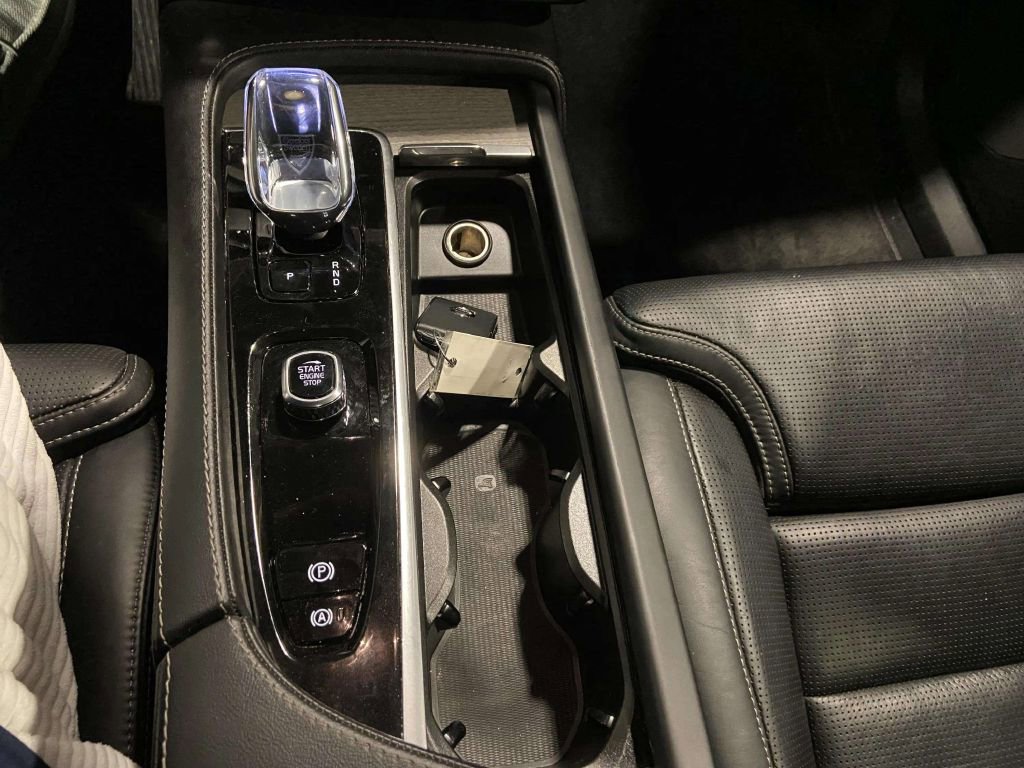 Used 2023 Volvo XC90 B6 Ultimate image 34