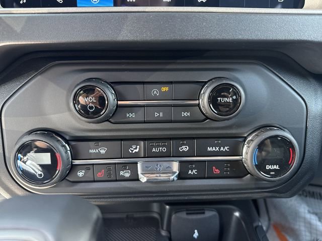New 2025 Ford Bronco Outer Banks AWD/4WD image 19