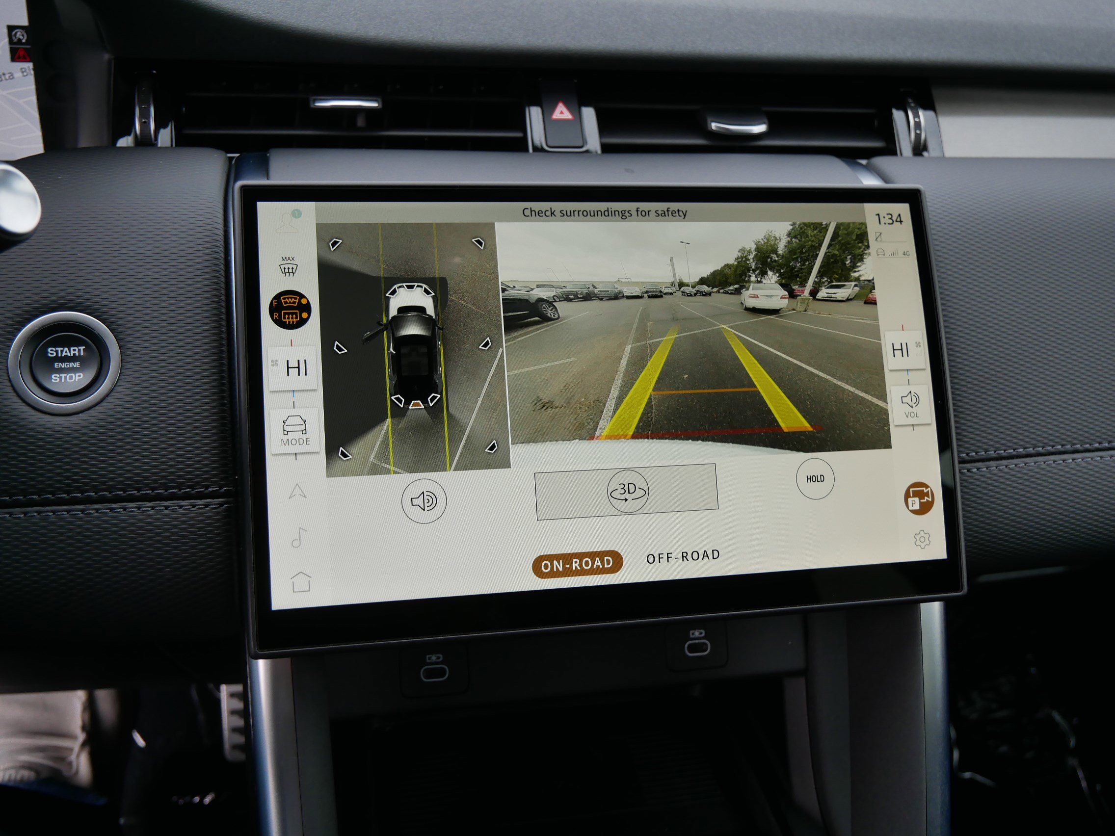 Used 2024 Land Rover Discovery Sport Dynamic SE image 30