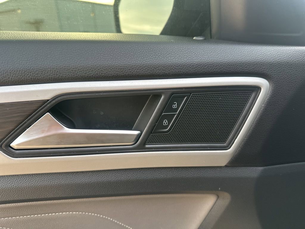 Used 2022 Volkswagen Atlas SE image 14