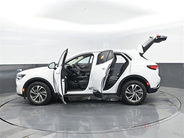 Used 2023 Buick Envision Essence image 32