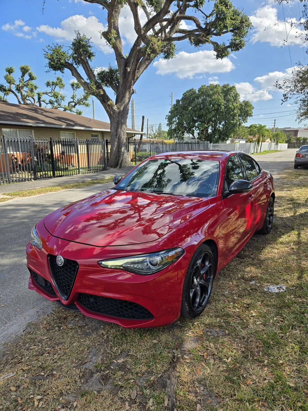 Used 2019 Alfa Romeo Giulia AWD w/ Quick Order Package 22J Sport image 7