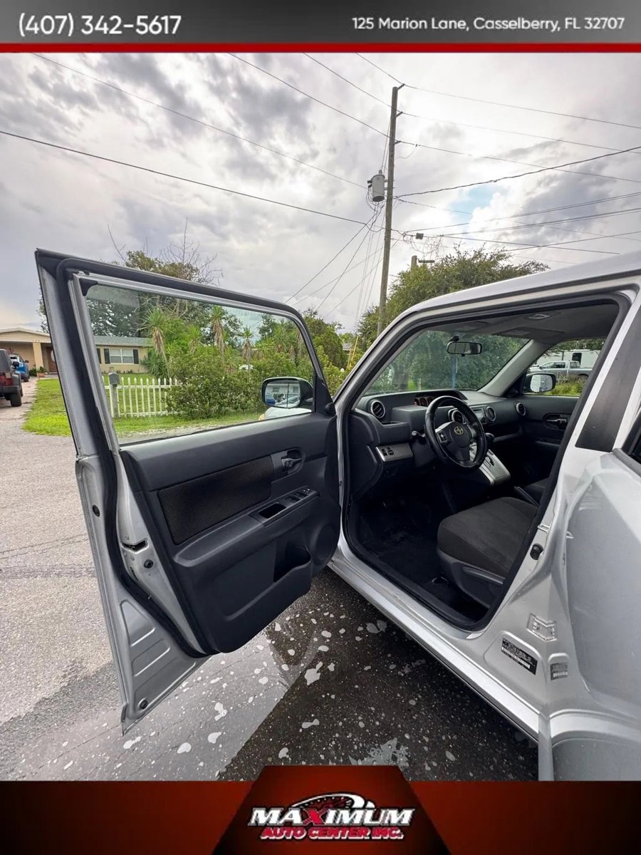 Used 2009 Scion xB FWD image 5