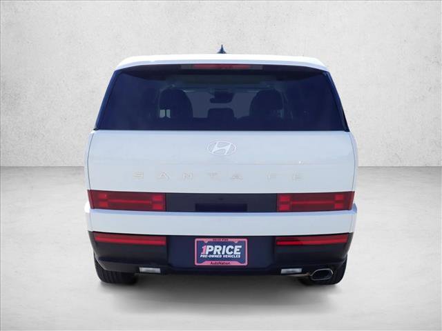 Used 2025 Hyundai Santa Fe SE image 3