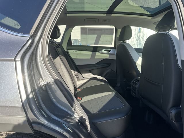 New 2026 Volkswagen Taos SE image 22