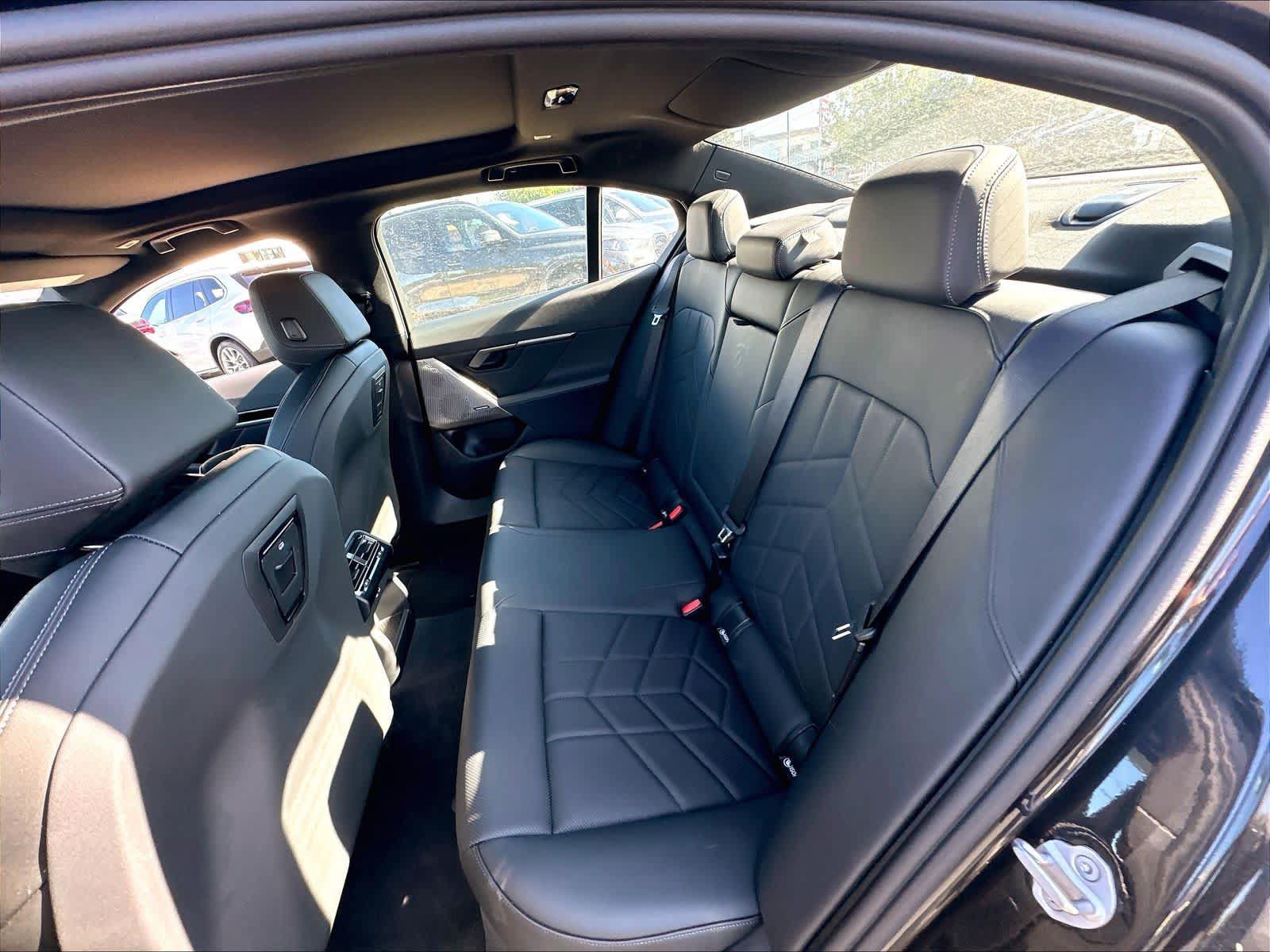 Used 2026 BMW 530i RWD image 22