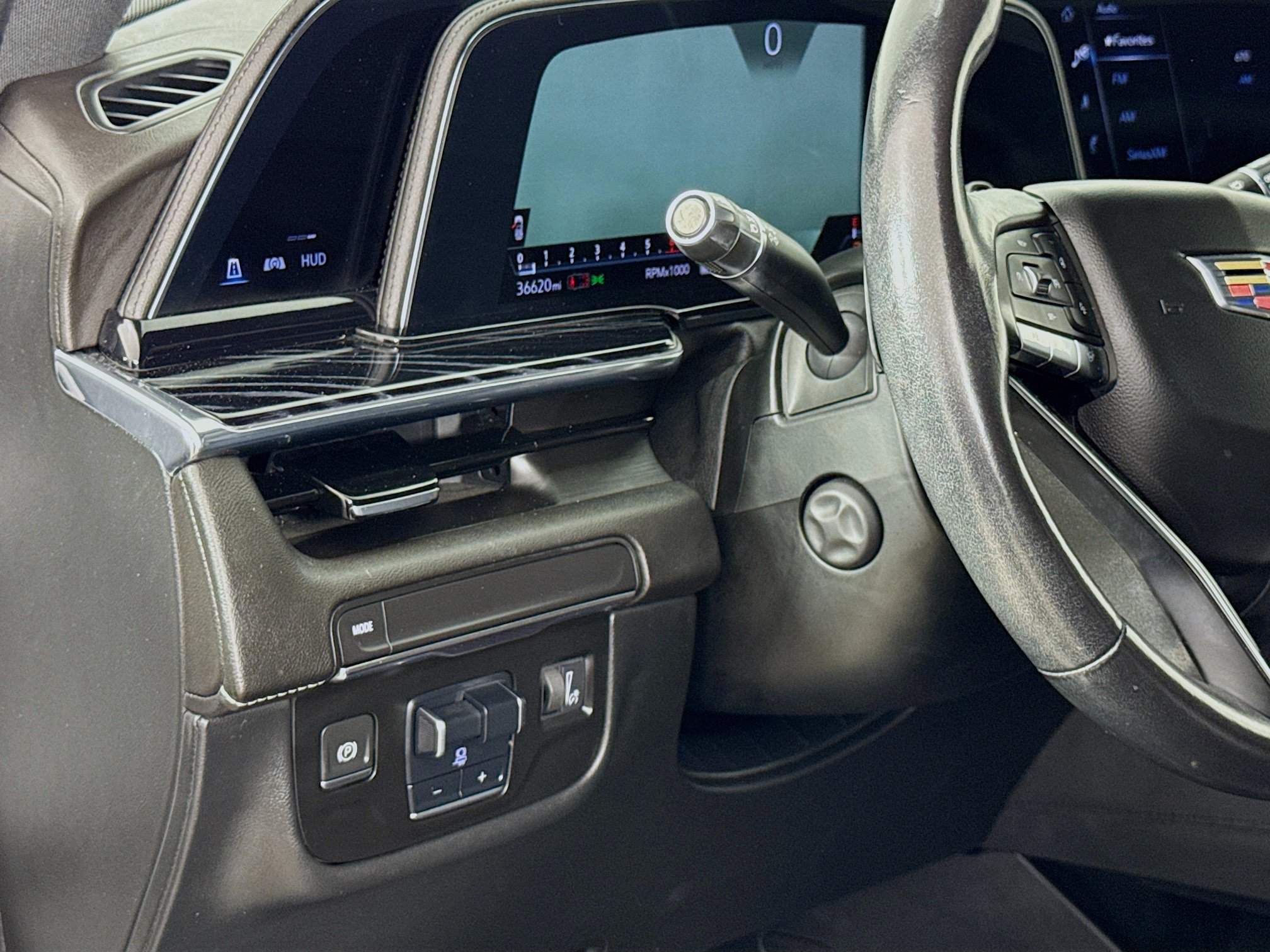 Used 2022 Cadillac Escalade ESV Sport RWD image 12