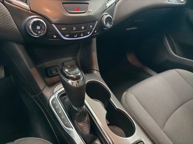 Used 2019 Chevrolet Cruze LT w/ LT True North Edition image 24