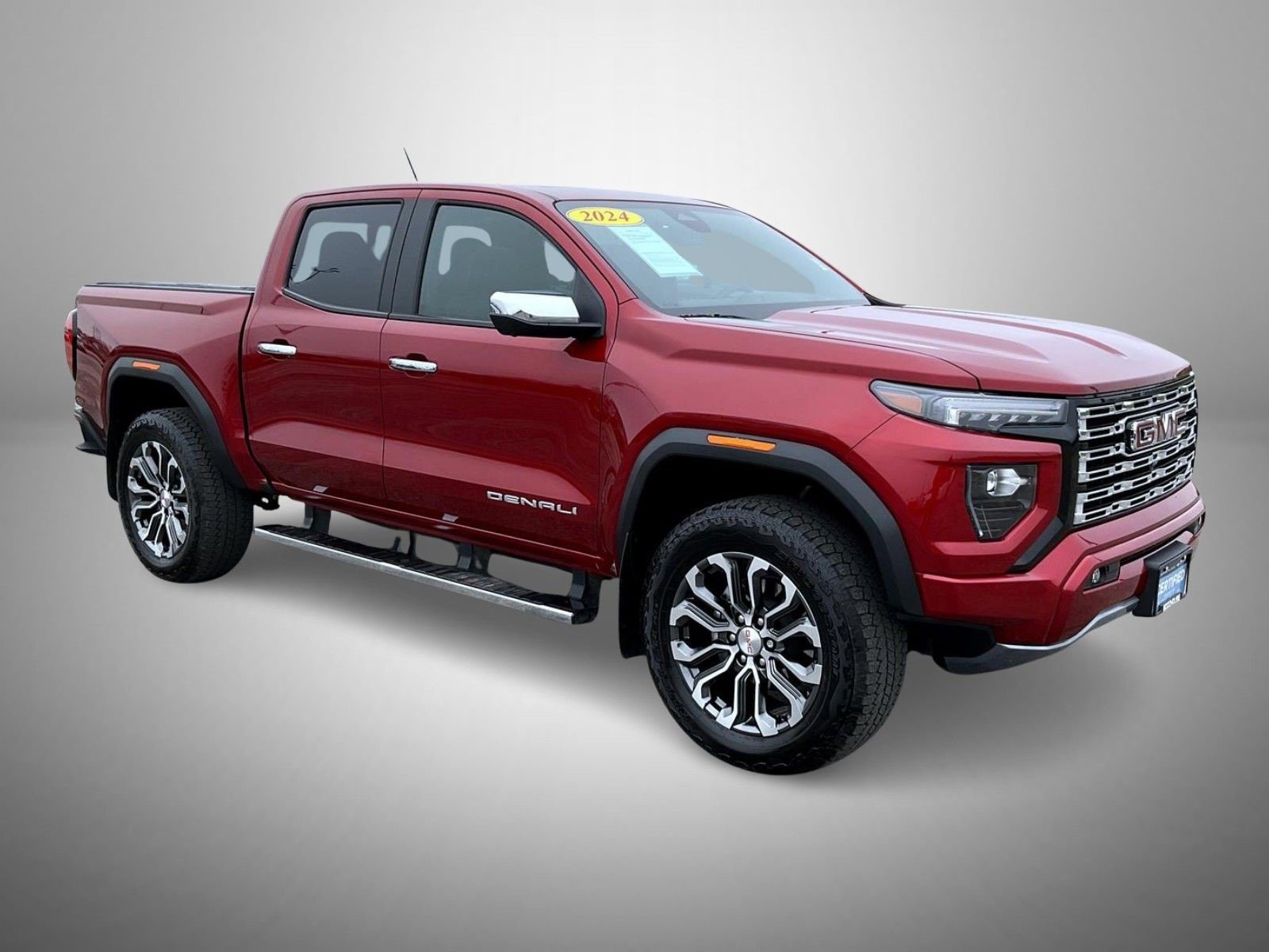 Certified 2024 GMC Canyon Denali image 3