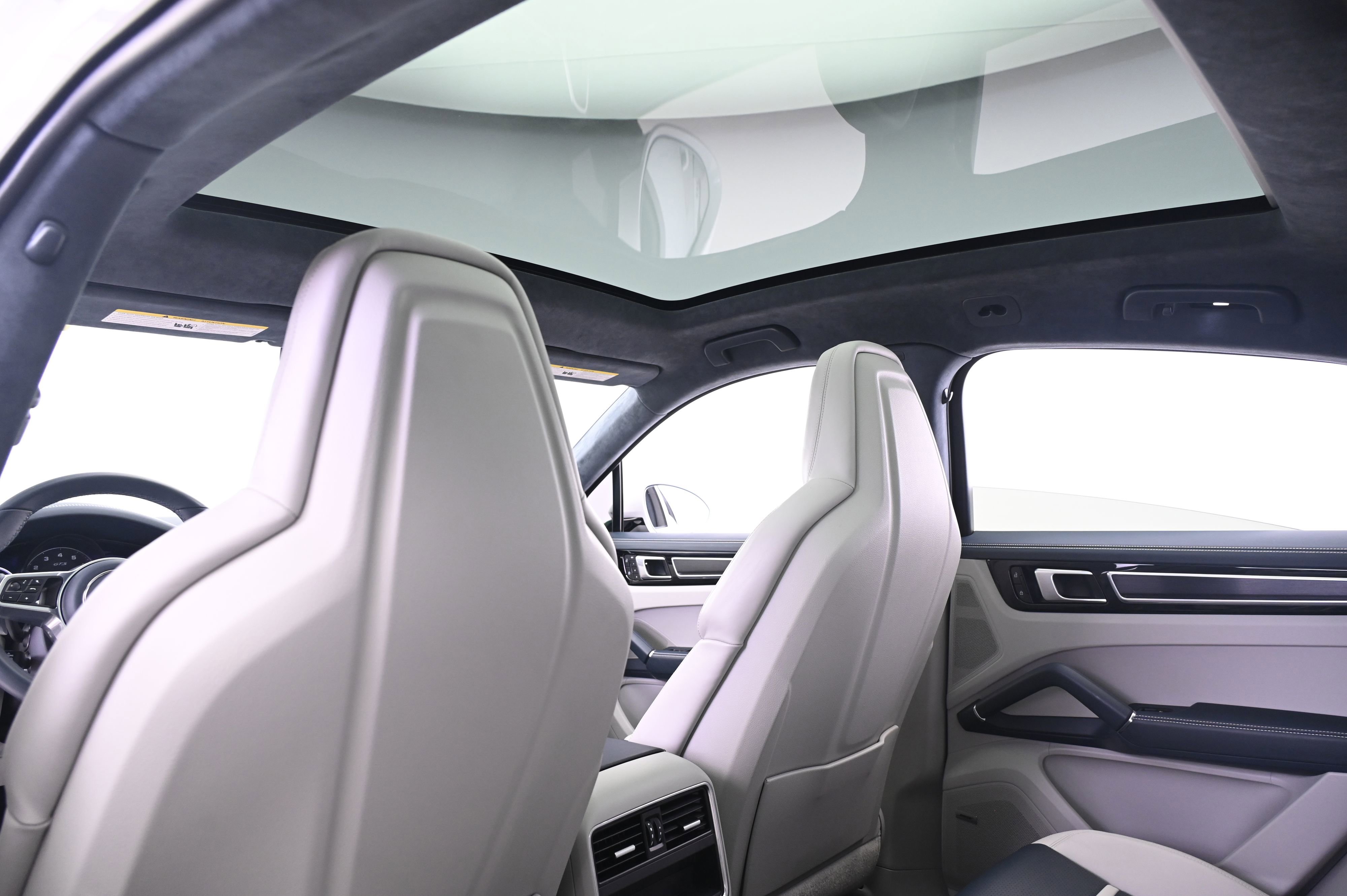 Used 2022 Porsche Cayenne GTS image 25