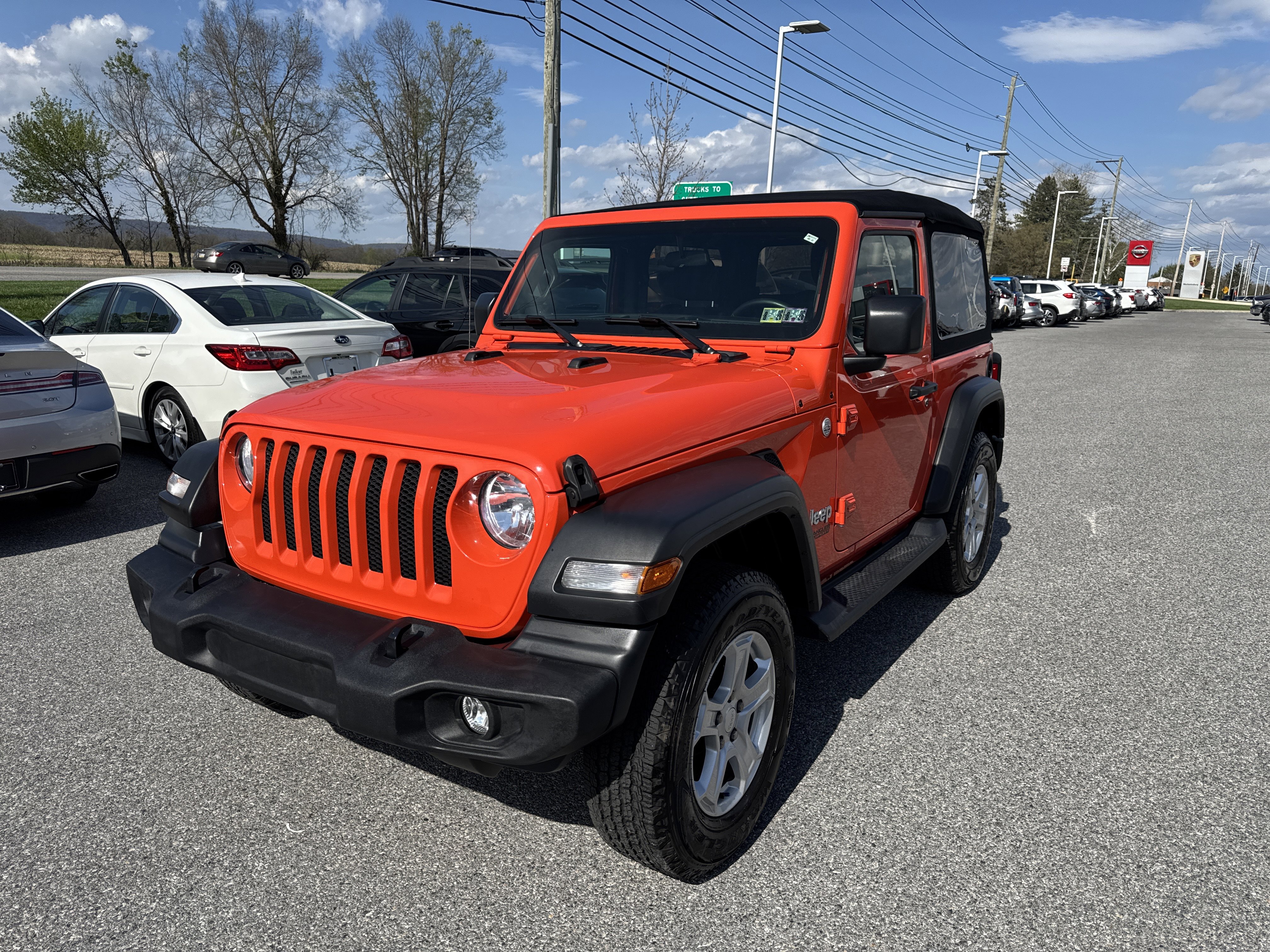 Used 2019 Jeep Wrangler Sport image 14