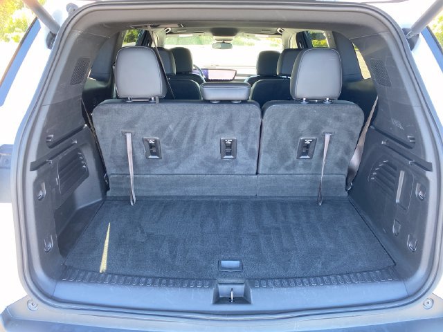 Certified 2025 Buick Enclave Preferred FWD image 22