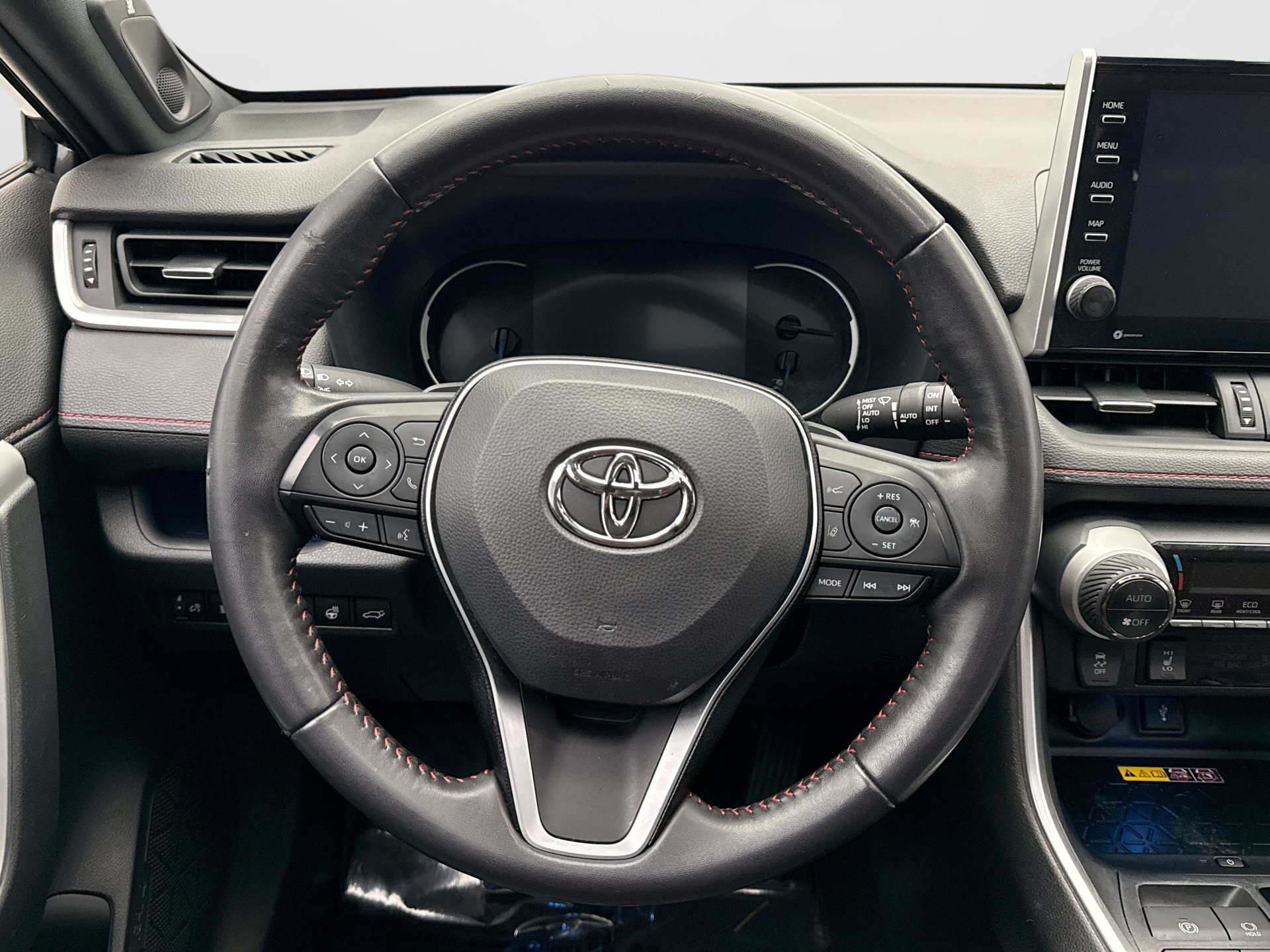 Used 2022 Toyota RAV4 XSE w/ Weather Package AWD/4WD image 12
