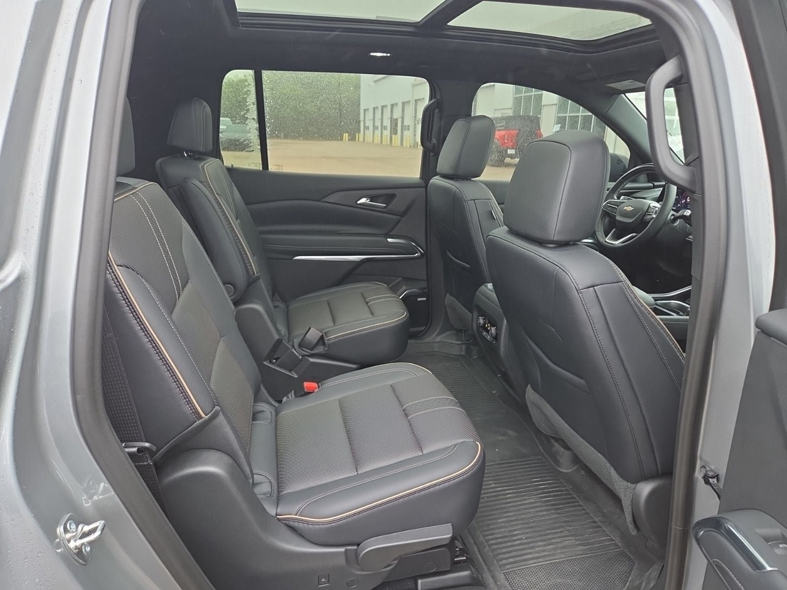 Used 2026 Chevrolet Traverse High Country AWD/4WD image 14