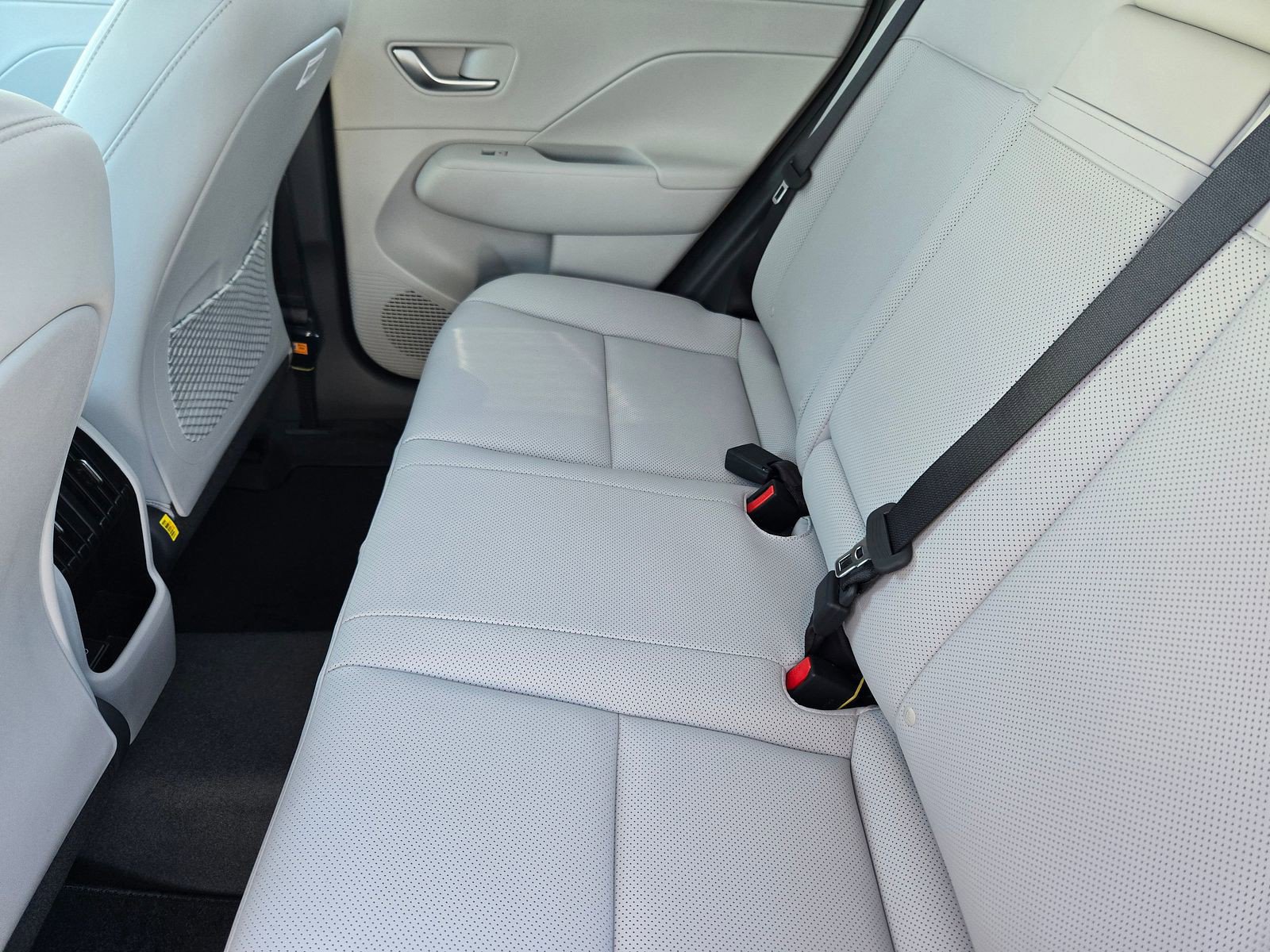 New 2026 Hyundai Kona SEL Premium image 11