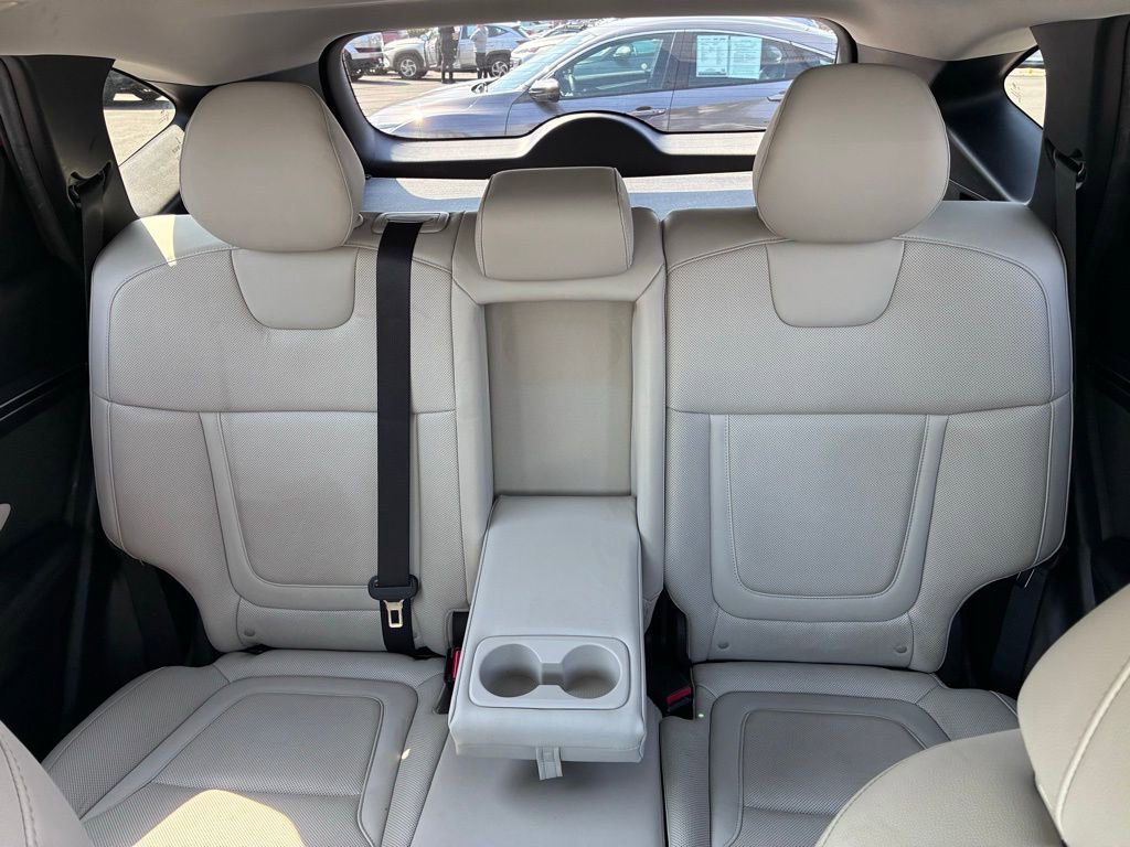 Used 2023 Hyundai Tucson Limited w/ Cargo Package image 18