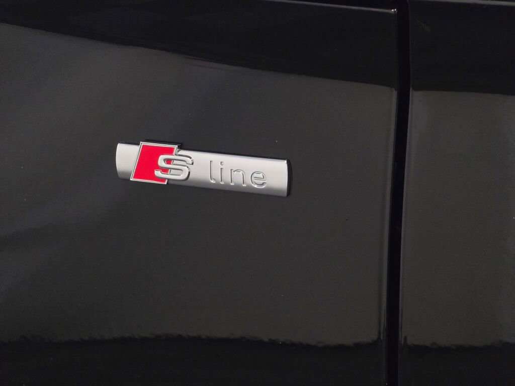 Used 2022 Audi Q5 2.0T Premium Plus w/ Premium Plus Package image 34