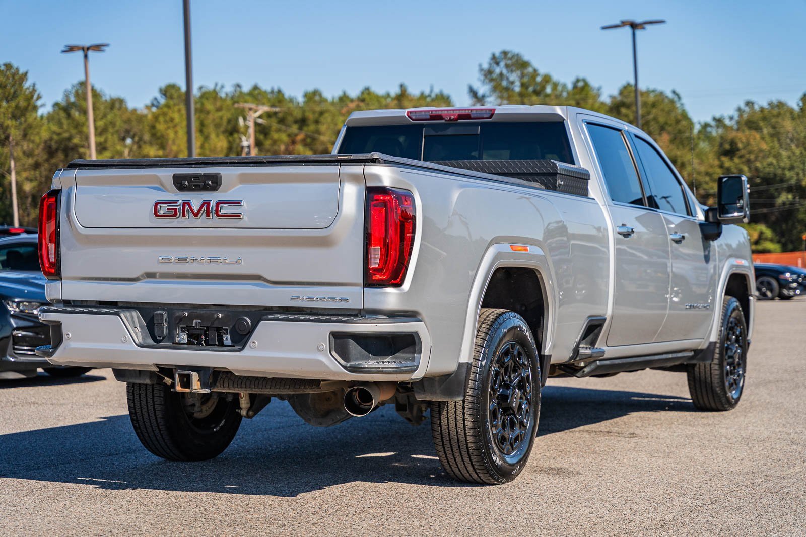 Used 2020 GMC Sierra 2500 Denali w/ Technology Package image 11