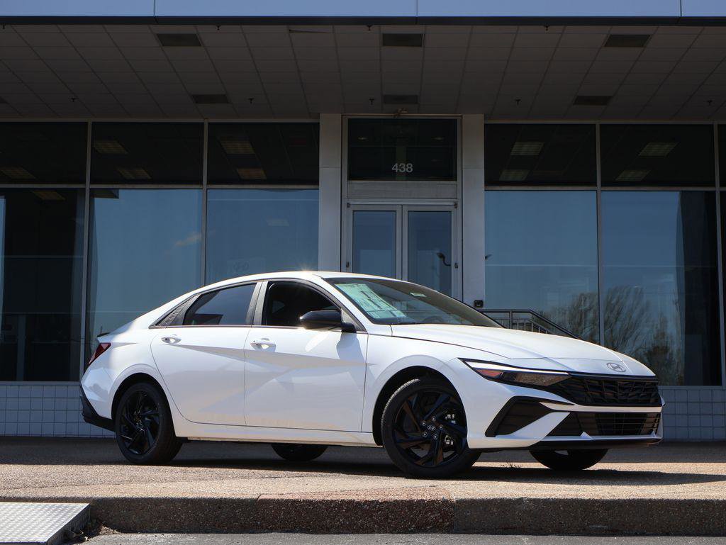 New 2026 Hyundai Elantra Sport image 2