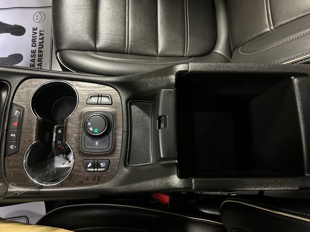 Used 2023 GMC Acadia Denali w/ Denali Ultimate Package image 21