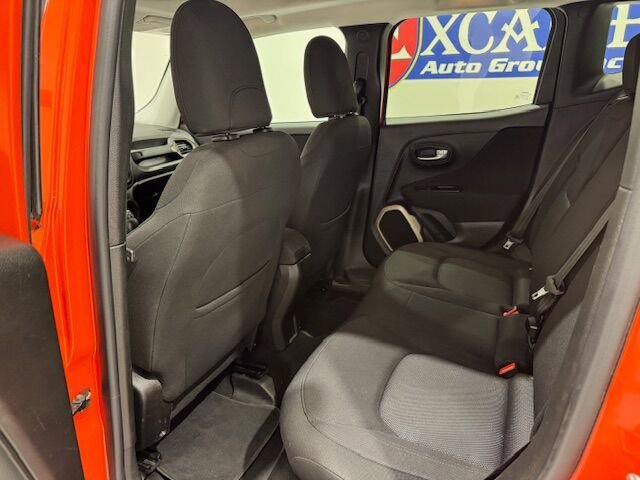 Used 2017 Jeep Renegade Latitude image 19