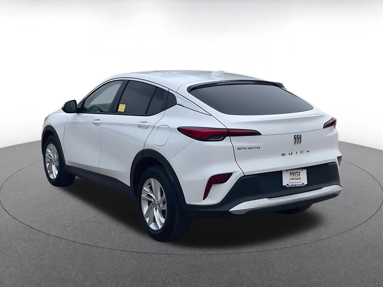 Used 2025 Buick Envista Preferred image 11