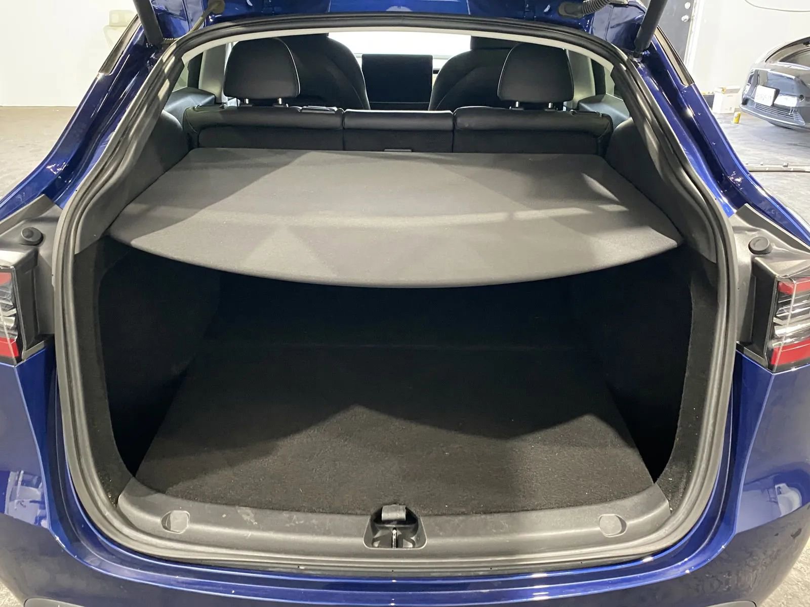 Used 2023 Tesla Model Y Long Range image 8