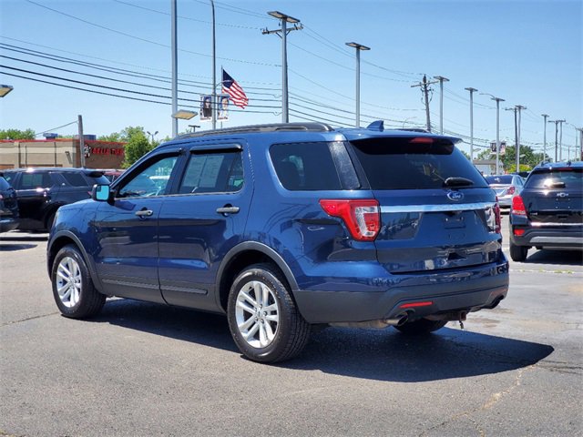 Used 2016 Ford Explorer FWD image 3