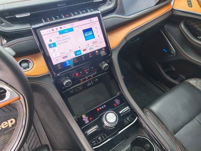 Used 2022 Jeep Grand Cherokee Summit image 26