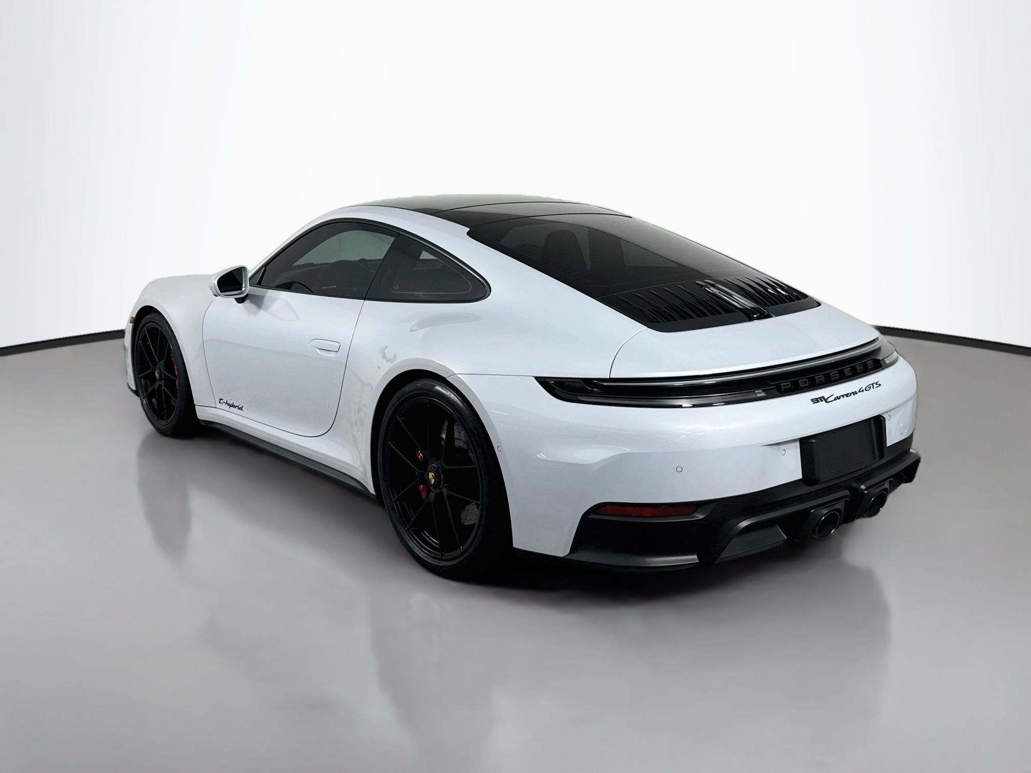 Certified 2025 Porsche 911 Carrera 4 GTS AWD/4WD image 3