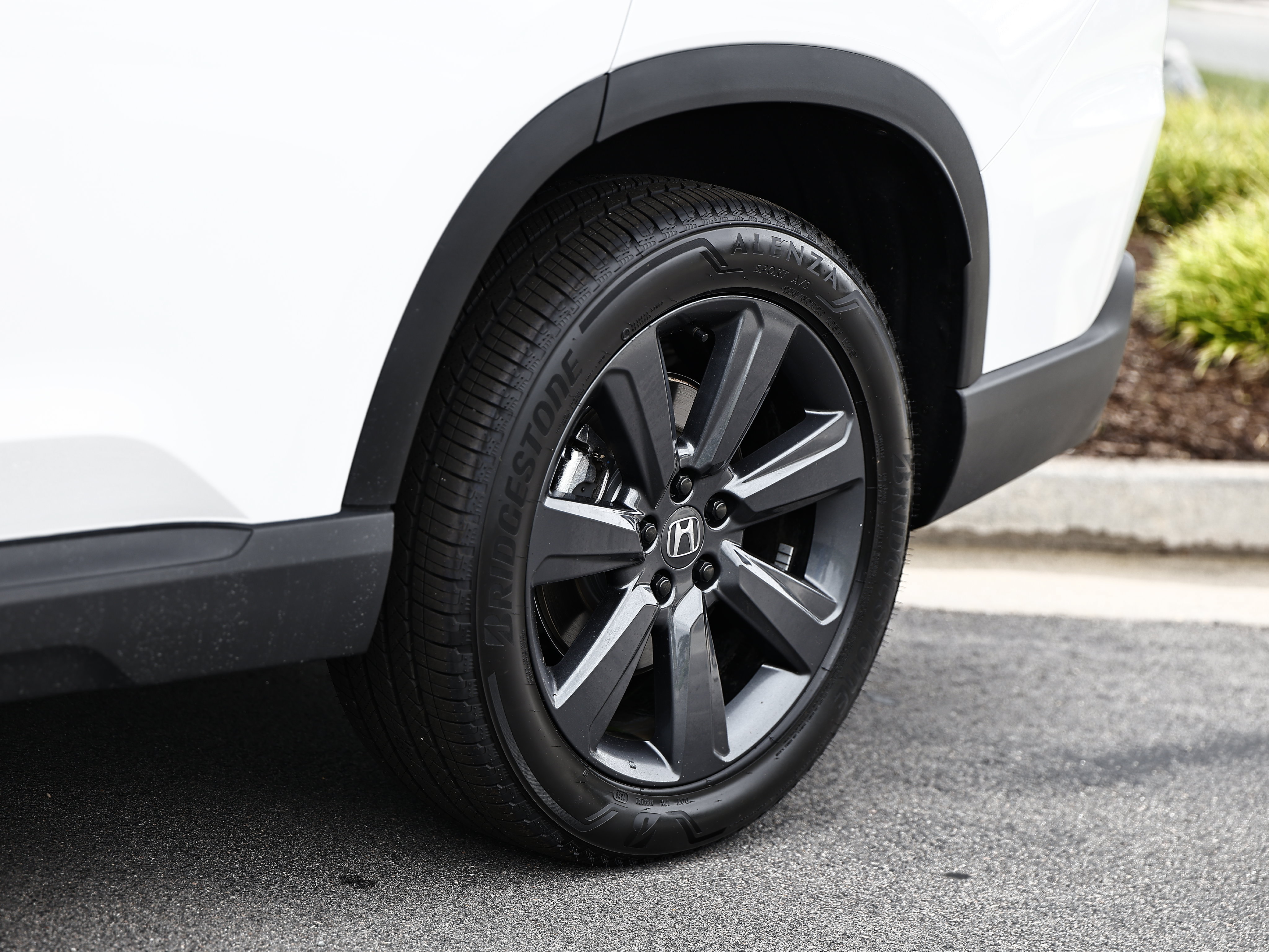 Used 2026 Honda Pilot Sport image 6