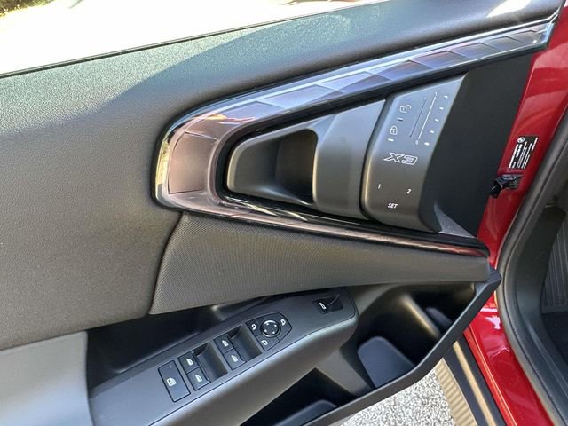 Used 2025 BMW X3 xDrive30i w/ Premium Package image 24