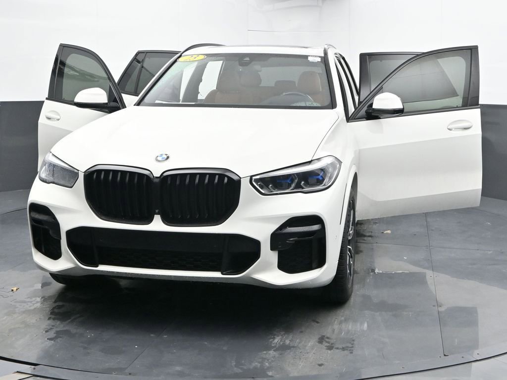 Used 2023 BMW X5 xDrive40i w/ Executive Package image 56