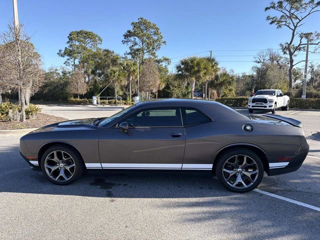 Used 2017 Dodge Challenger SXT image 6
