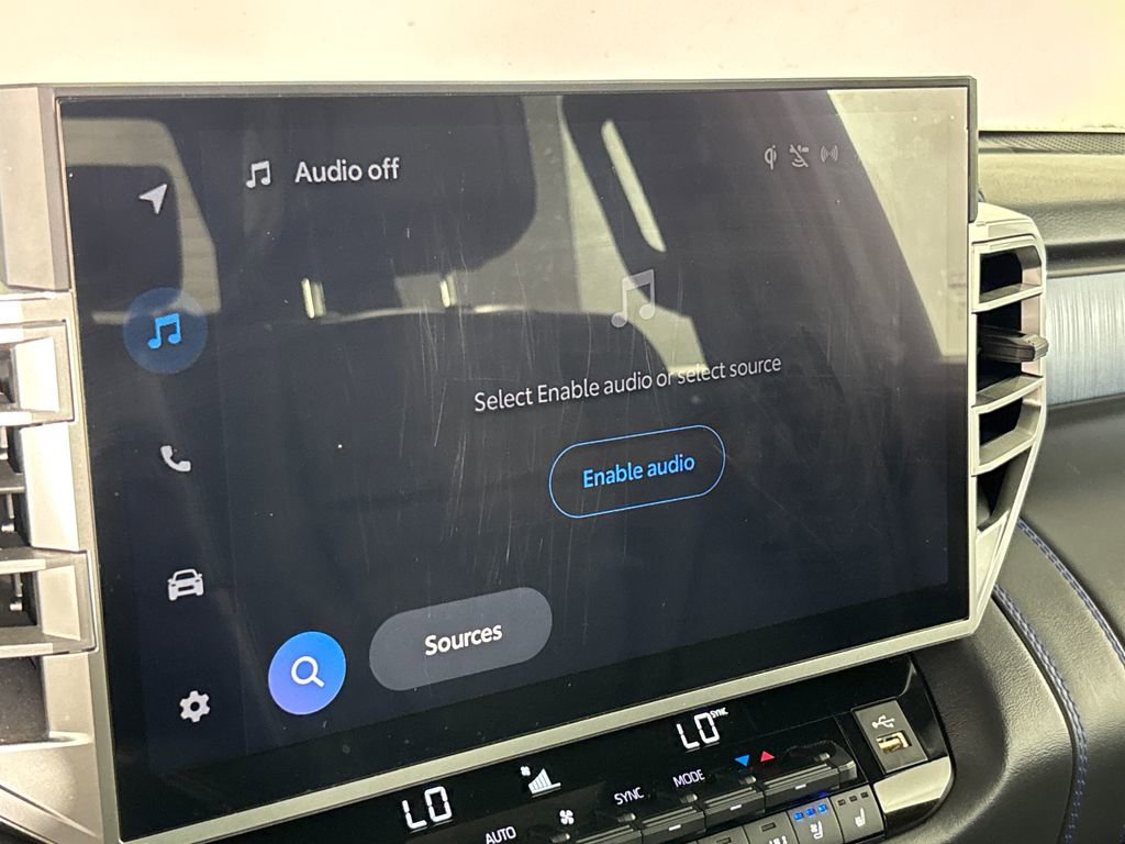 Used 2025 Toyota Tundra Platinum image 19