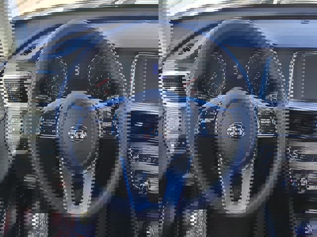 Used 2020 Kia Optima LX image 20