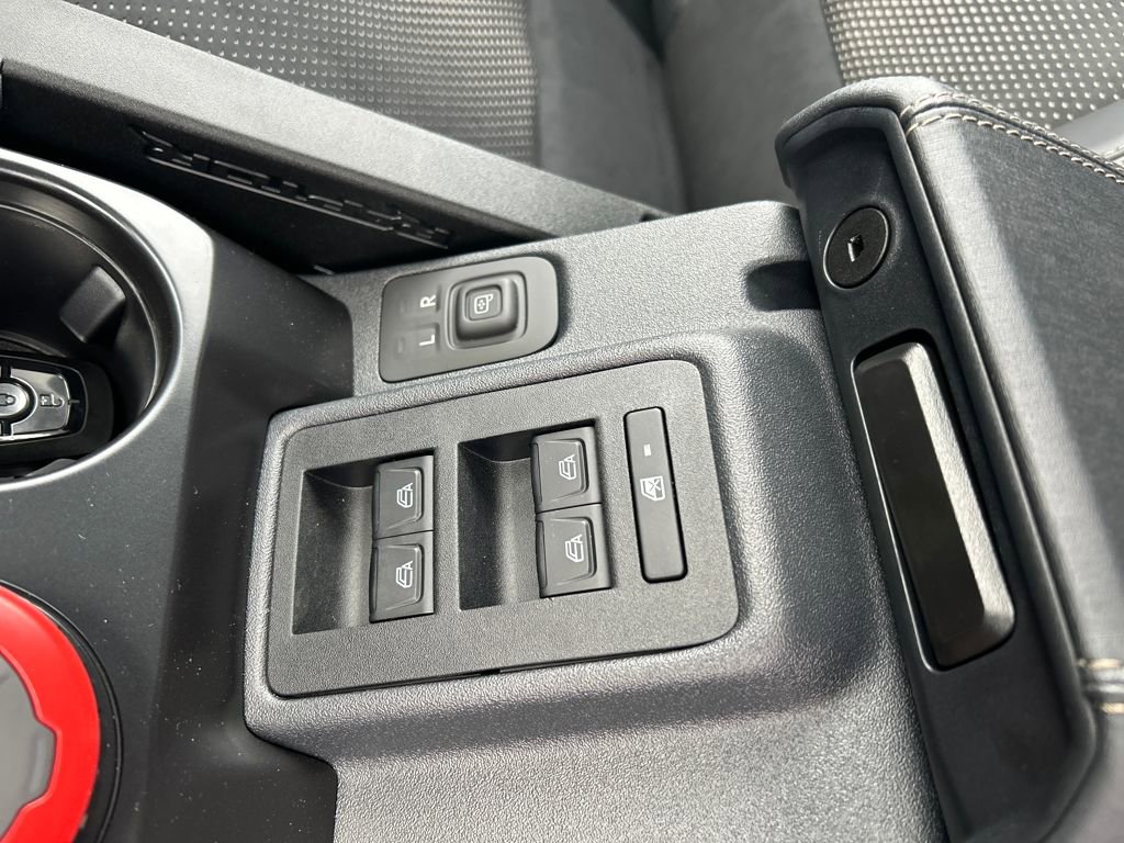 New 2025 Ford Bronco Raptor w/ Interior Carbon Fiber Pack image 30