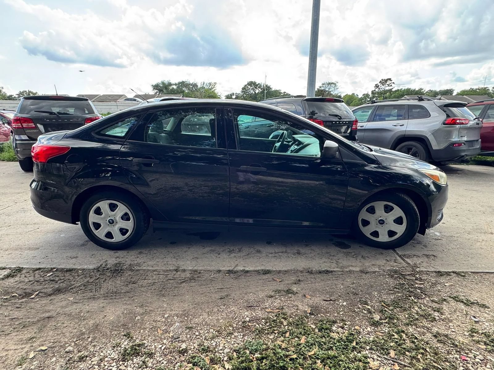 Used 2016 Ford Focus S FWD image 5