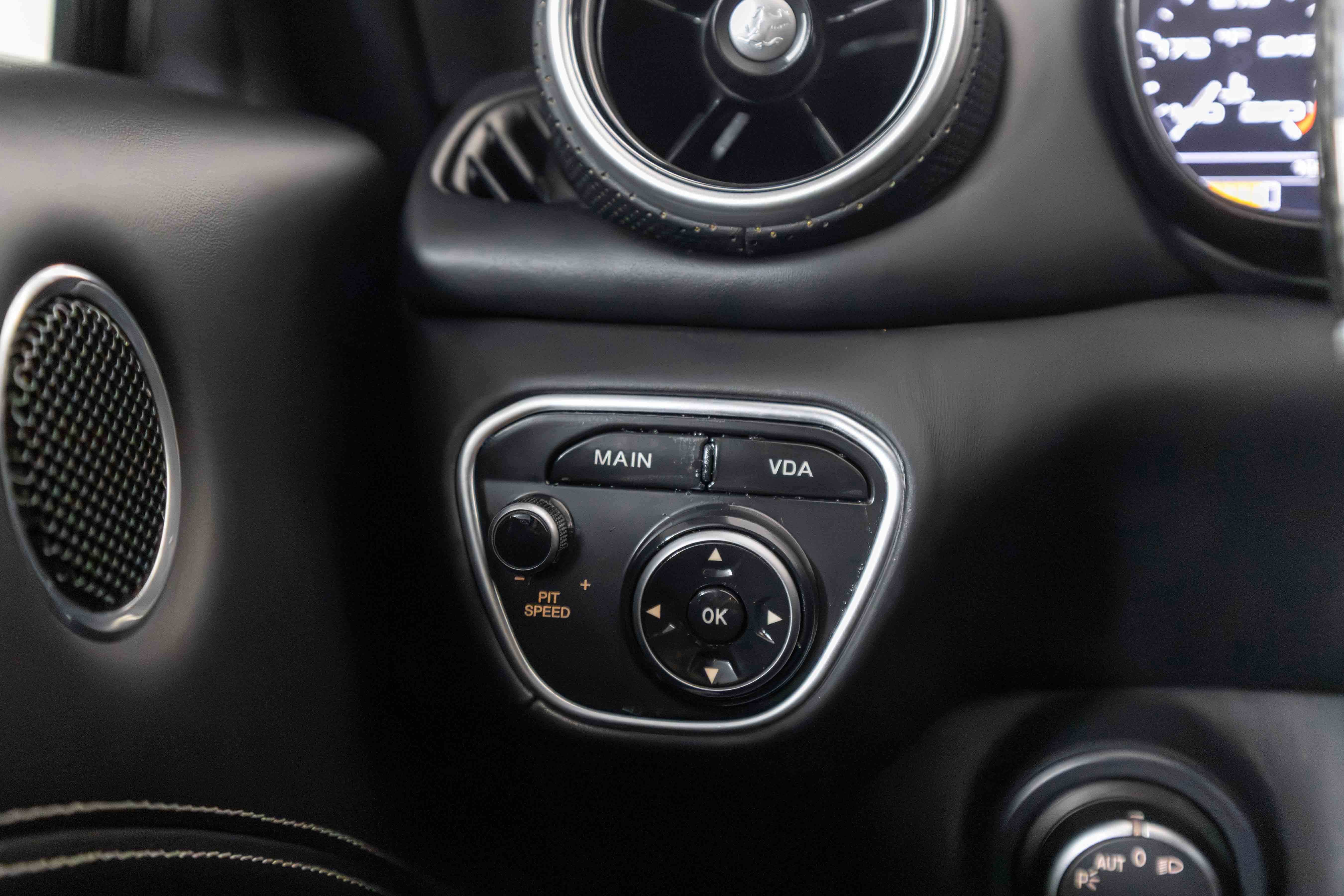 Certified 2016 Ferrari California T image 33