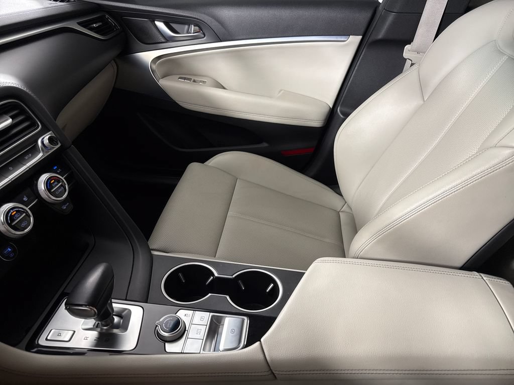 Used 2023 Genesis G70 2.0T RWD image 21