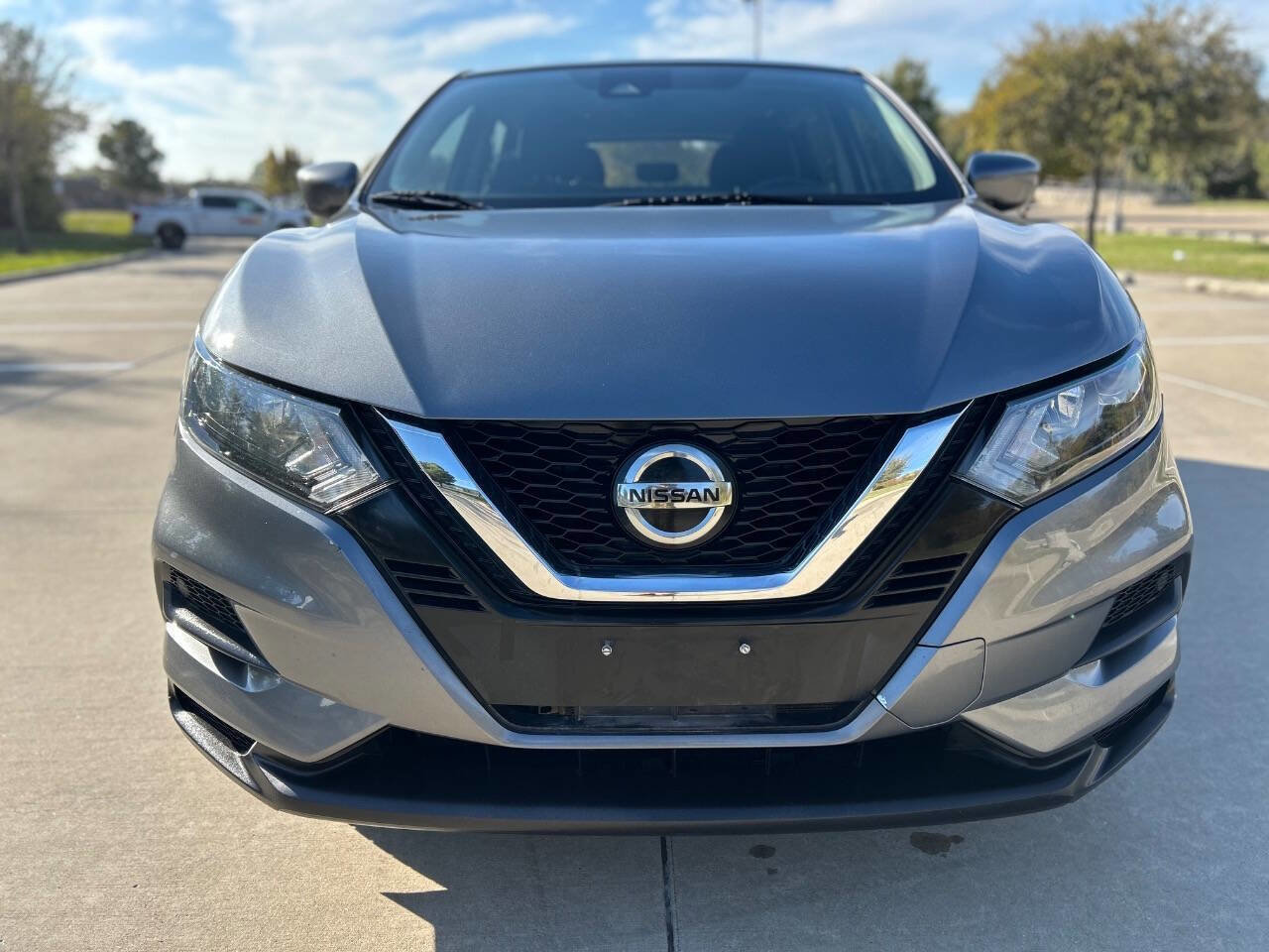Used 2020 Nissan Rogue Sport S image 3