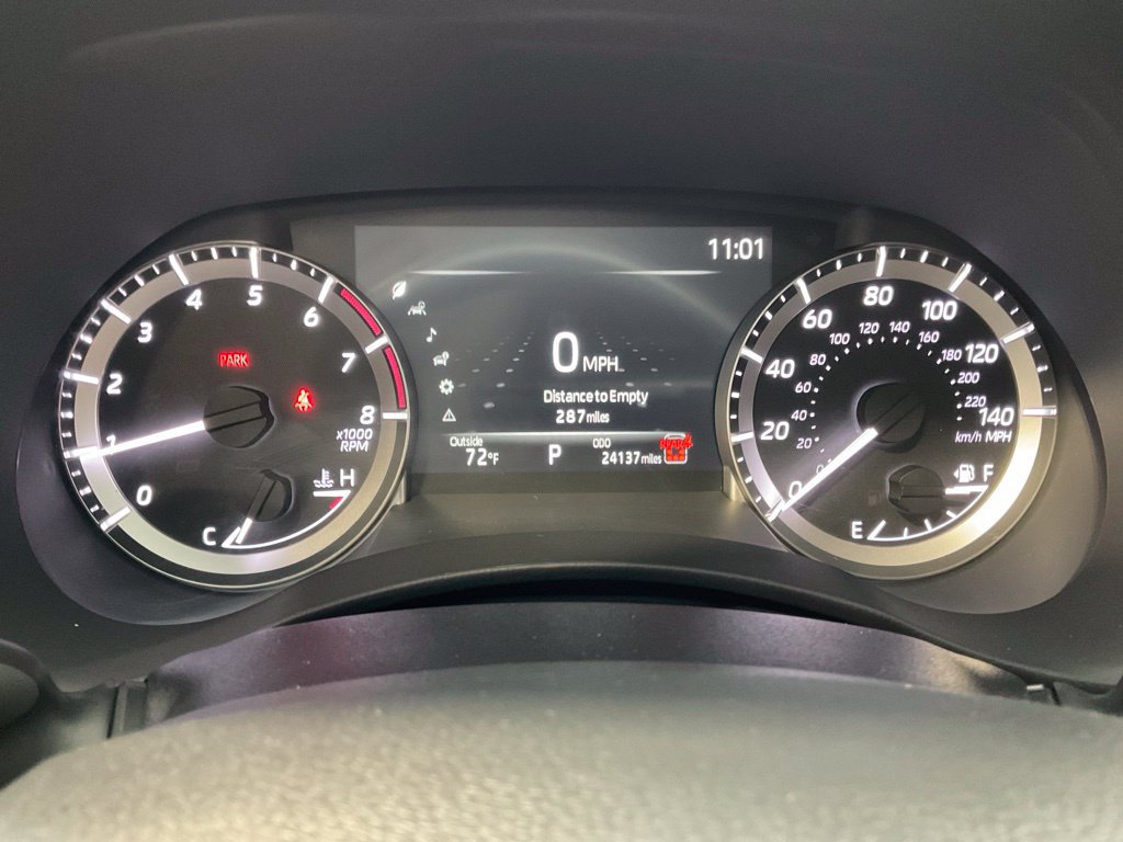 Certified 2025 Toyota Highlander XLE AWD/4WD image 14