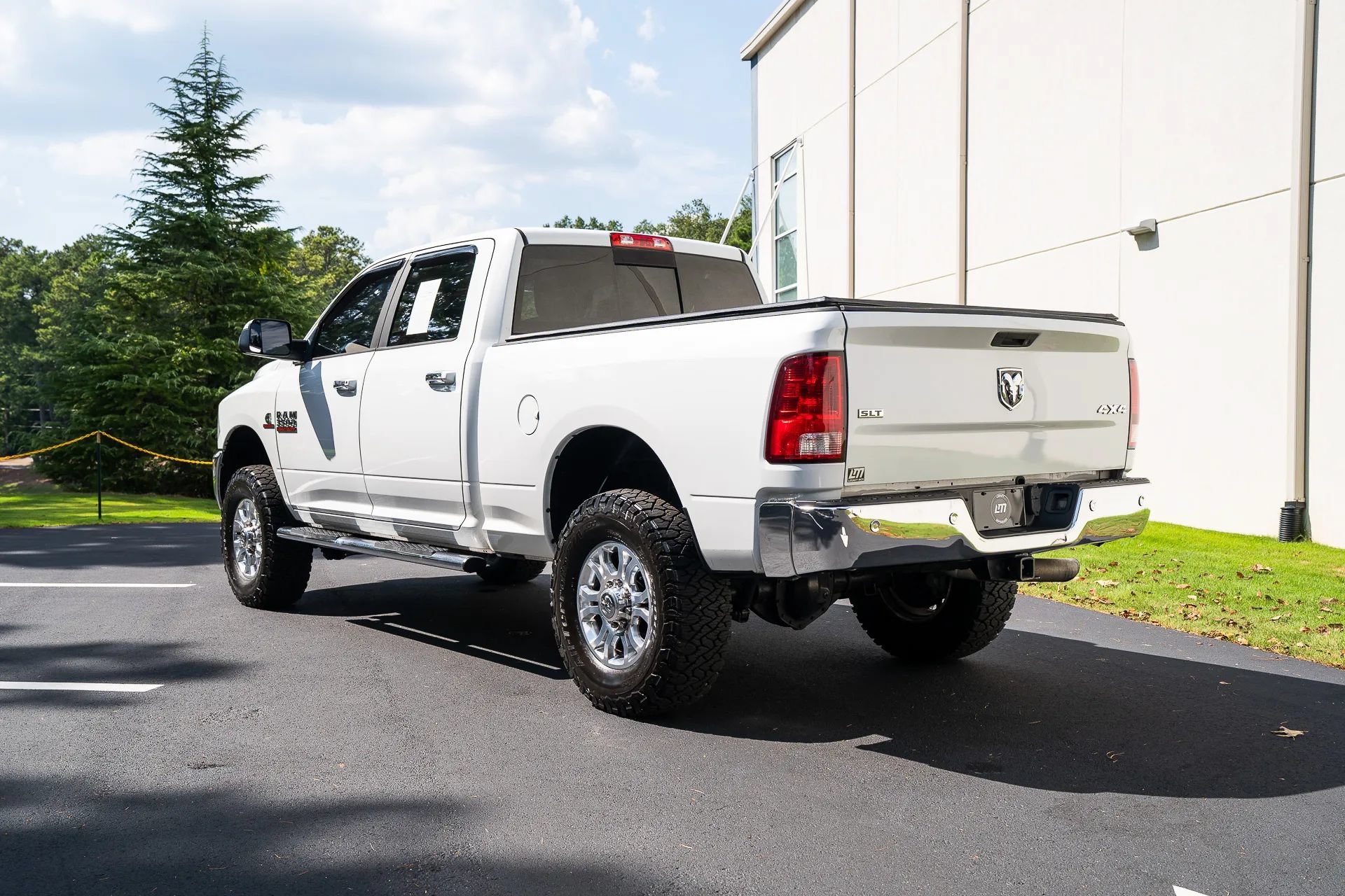 Used 2015 RAM 3500 SLT AWD/4WD image 6