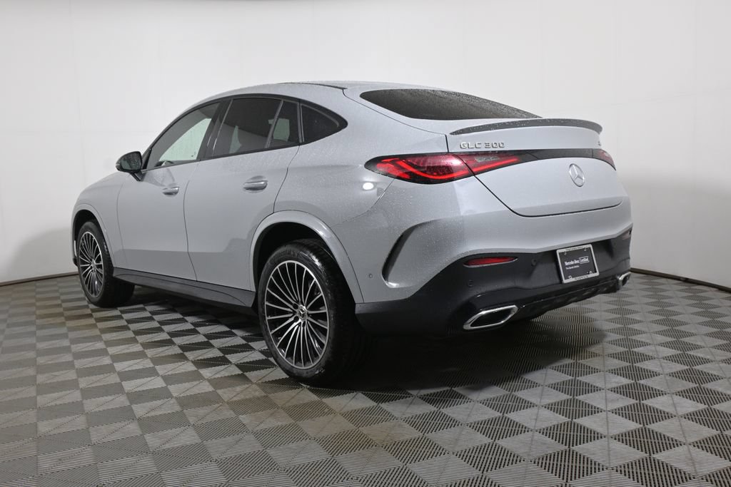 Certified 2025 Mercedes-Benz GLC 300 4MATIC image 5